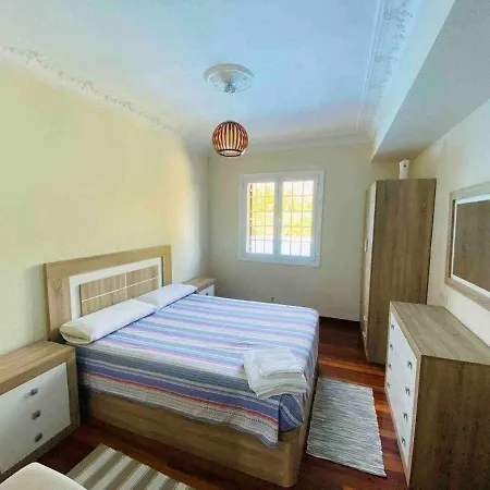 Sagastienea Con Piscina Y Tenis En La Rioja Nyaraló