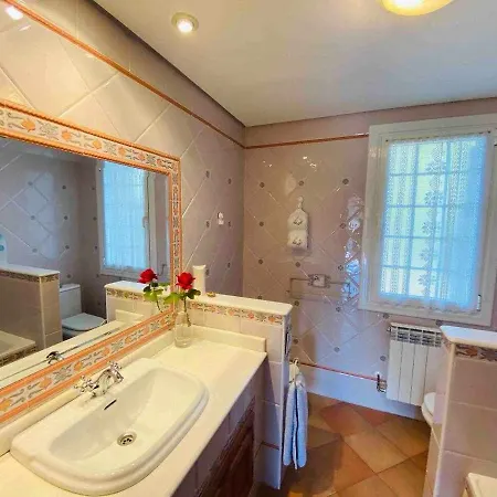 Casa de Férias Sagastienea Con Piscina Y Tenis En La Rioja