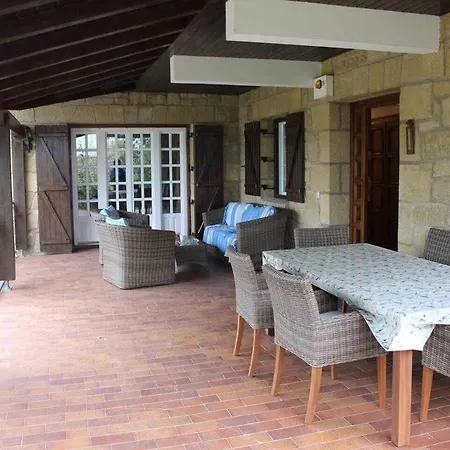 Sagastienea Con Piscina Y Tenis En La Rioja