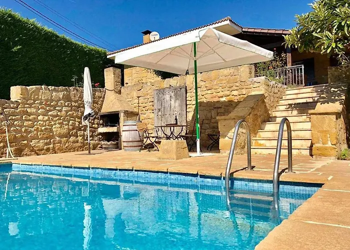 Sagastienea Con Piscina Y Tenis En La Rioja * Samaniego