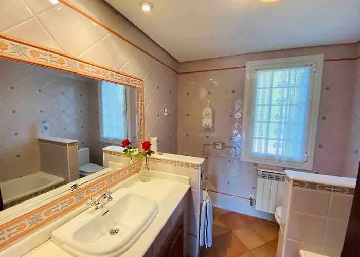 Сasa de vacaciones Sagastienea Con Piscina Y Tenis En La Rioja