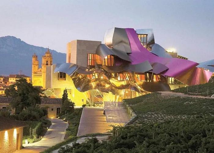 Sagastienea Con Piscina Y Tenis En La Rioja Сasa de vacaciones