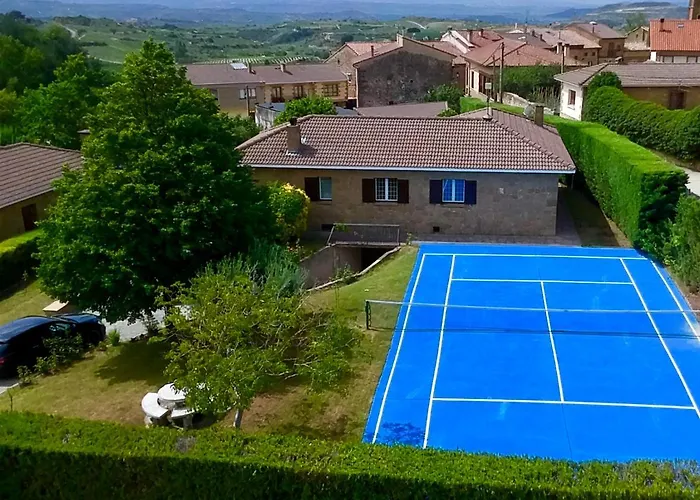 Sagastienea Con Piscina Y Tenis En La Rioja